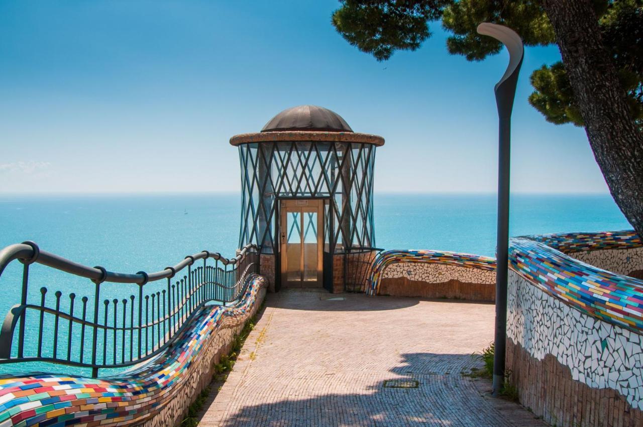 La Bomboniera B&B Amalfi Coast Vietri Luaran gambar